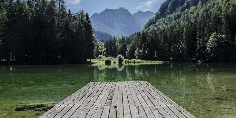 哈尔滨海吉塔项目管理揭秘：北欧风格建筑如何选材应对严寒与冻融循环